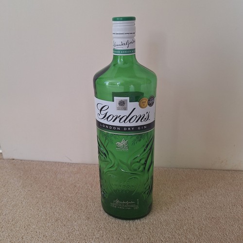 Empty gordon litre gin - empty,